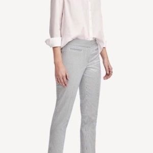 Ann Taylor Kate Curvy Cropped Seersucker Pant - 12